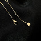 ??MIRA?¡¥BEE MINI NECKLACE