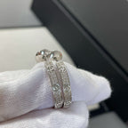 ??MIRA?¡¥LOVE DIAMOND SILVER HOOP EARRINGS