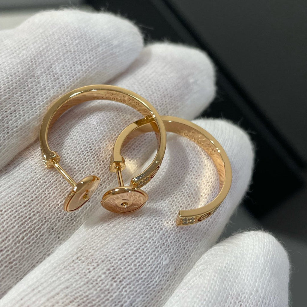 ??MIRA?¡¥LOVE DIAMOND PINK GOLD HOOP EARRINGS