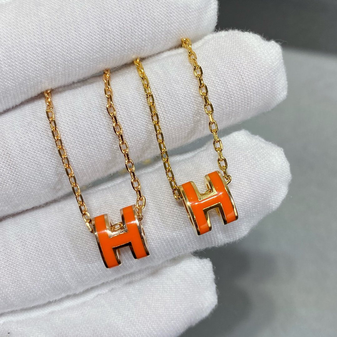 ??MIRA?¡¥MINI POP H NECKLACE