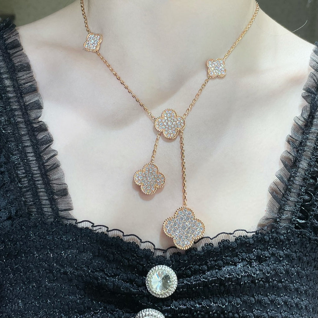 ??MIRA?¡¥CLOVER 6 MOTIF DIAMOND PAVED NECKLACE