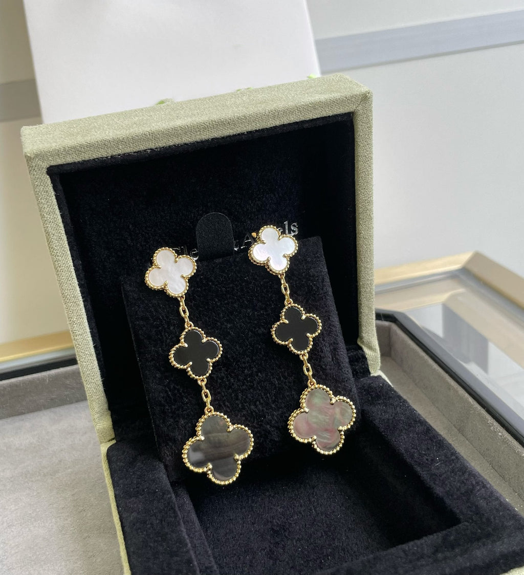 ??MIRA?¡¥CLOVER 3 MOTIF MOP ONYX DARK MOP PINK GOLD EARRINGS