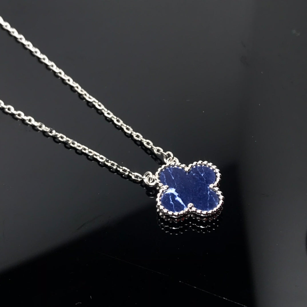 ??MIRA?¡¥CLOVER PIETERSITE SILVER LONG NECKLACE