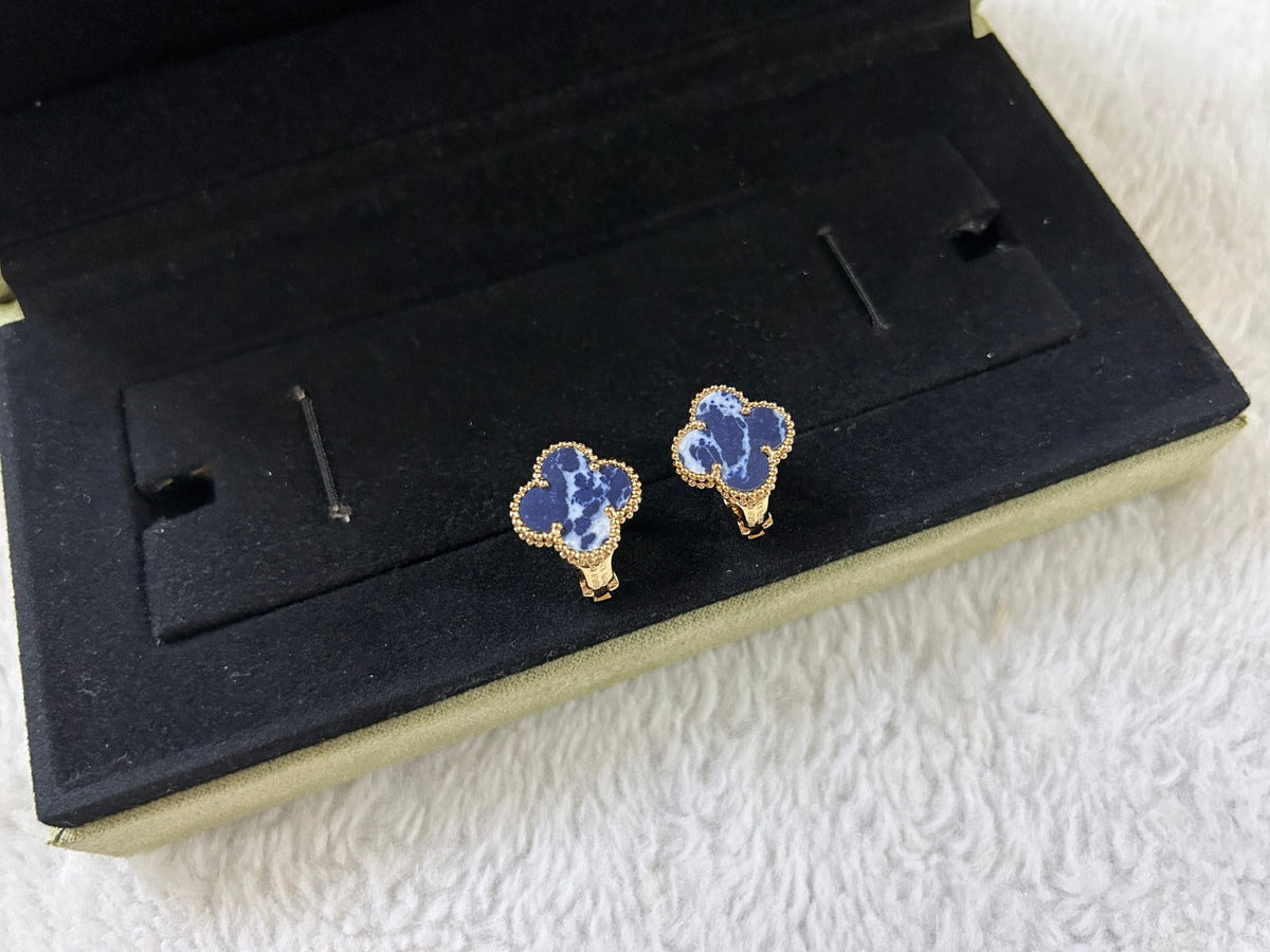 ??MIRA?¡¥CLOVER PIETERSITE MEDIUM STUD EARRINGS