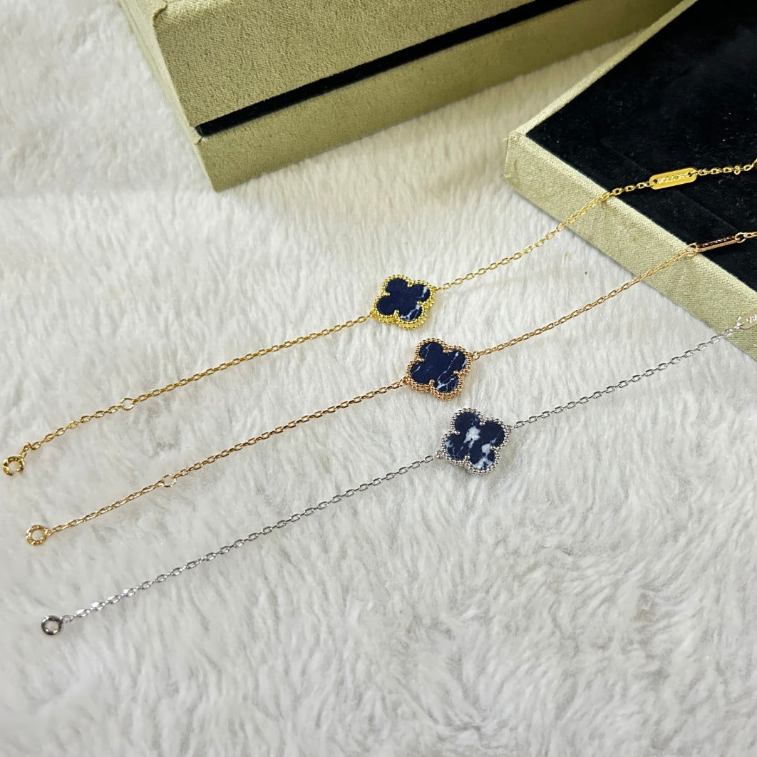 ??MIRA?¡¥CLOVER 1 MOTIF PIETERSITE BRACELET