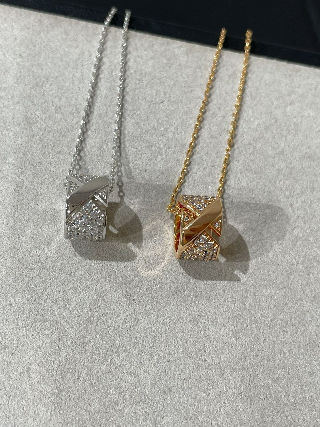 ??MIRA?¡¥LIENS EVIDENCE DIAMOND PAVED NECKLACE
