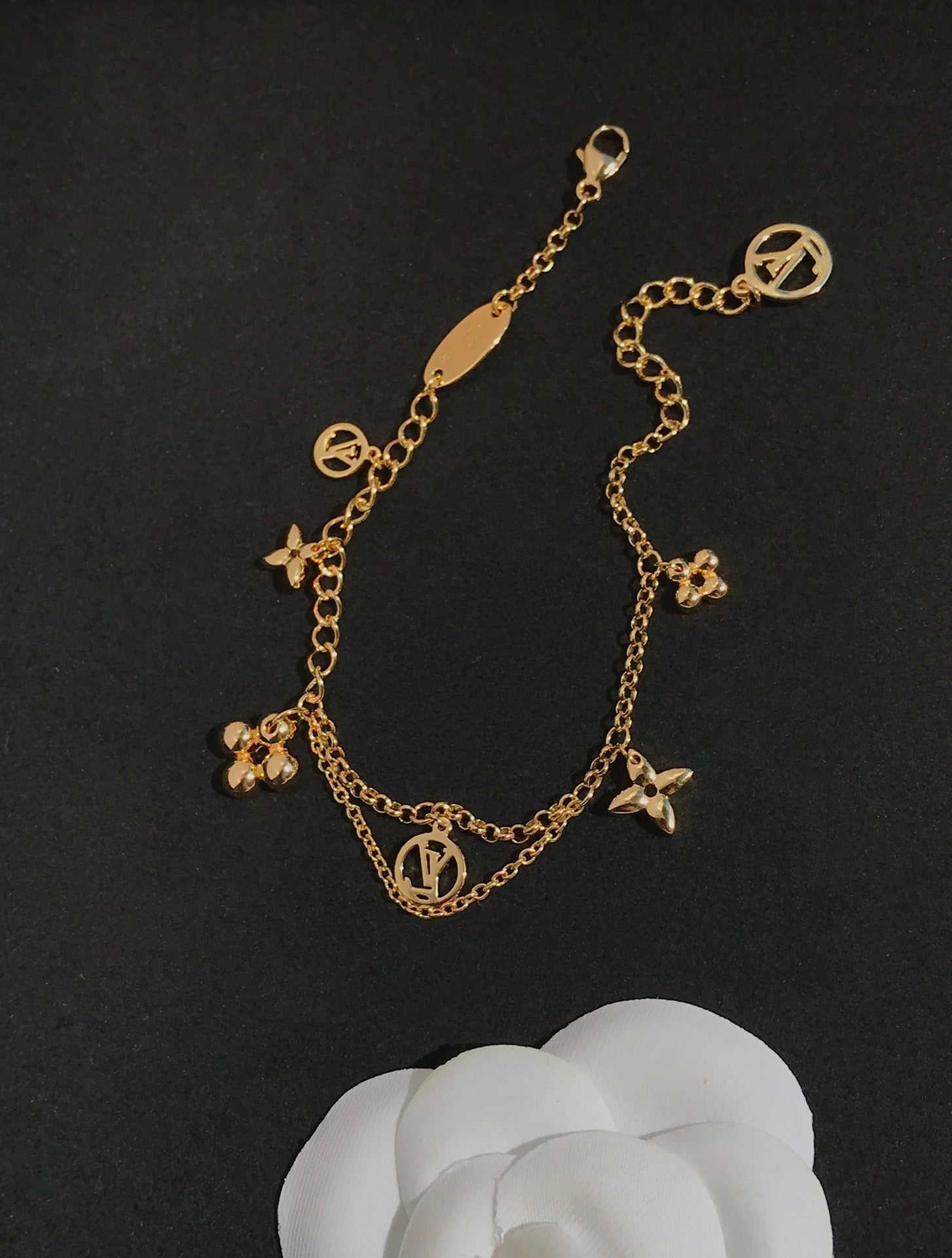 ??MIRA?¡¥BLOOMING PINK GOLD MOP BRACELET