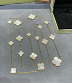 ??MIRA?¡¥CLOVER 16 MOTIF WHITE MOP GOLD NECKLACE