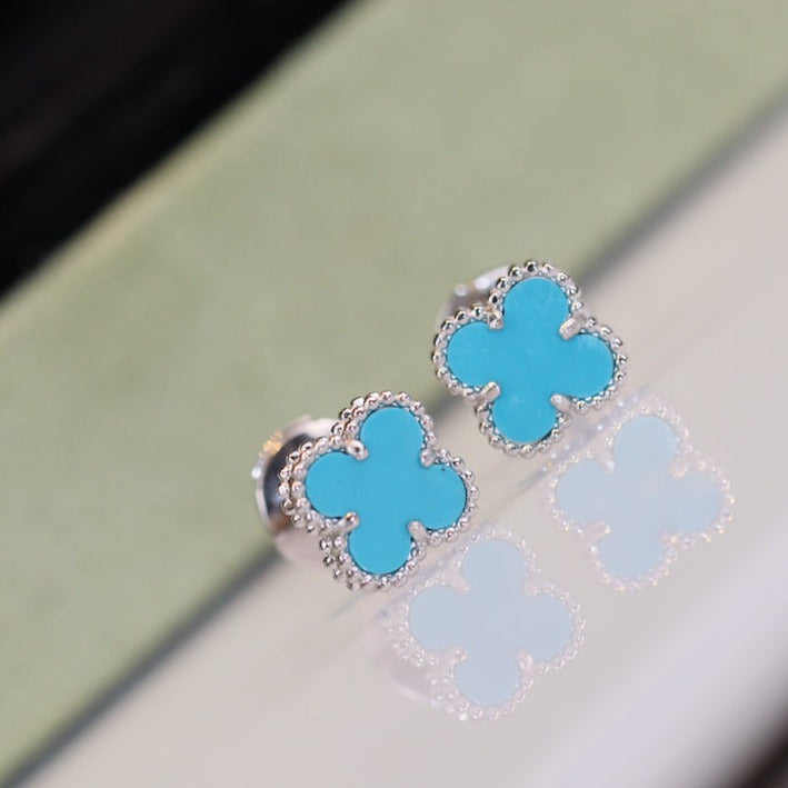 ??MIRA?¡¥CLOVER MINI TURQUOISE SILVER STUD EARRINGS