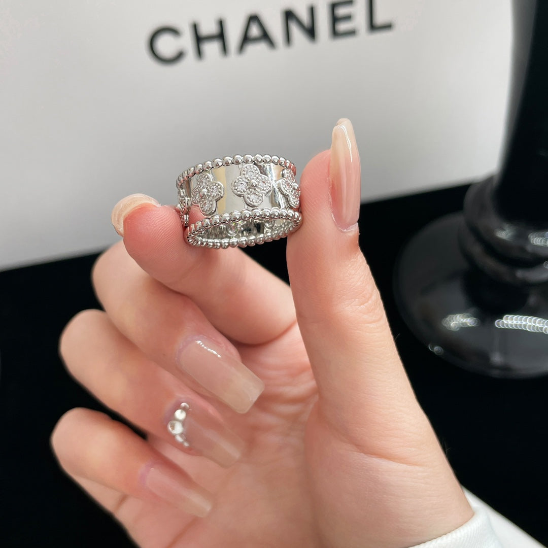 ??MIRA?¡¥PERLEE DIAMOND LARGE RING