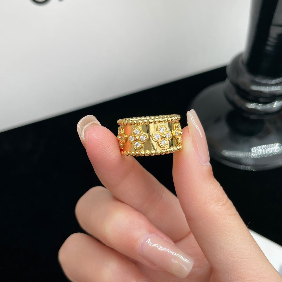 ??MIRA?¡¥PERLEE DIAMOND LARGE RING