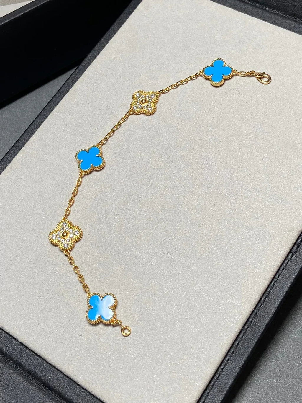 [MIRA]New CLOVER 5 MOTIF BLUE AGATE BRACELET COLLECTION