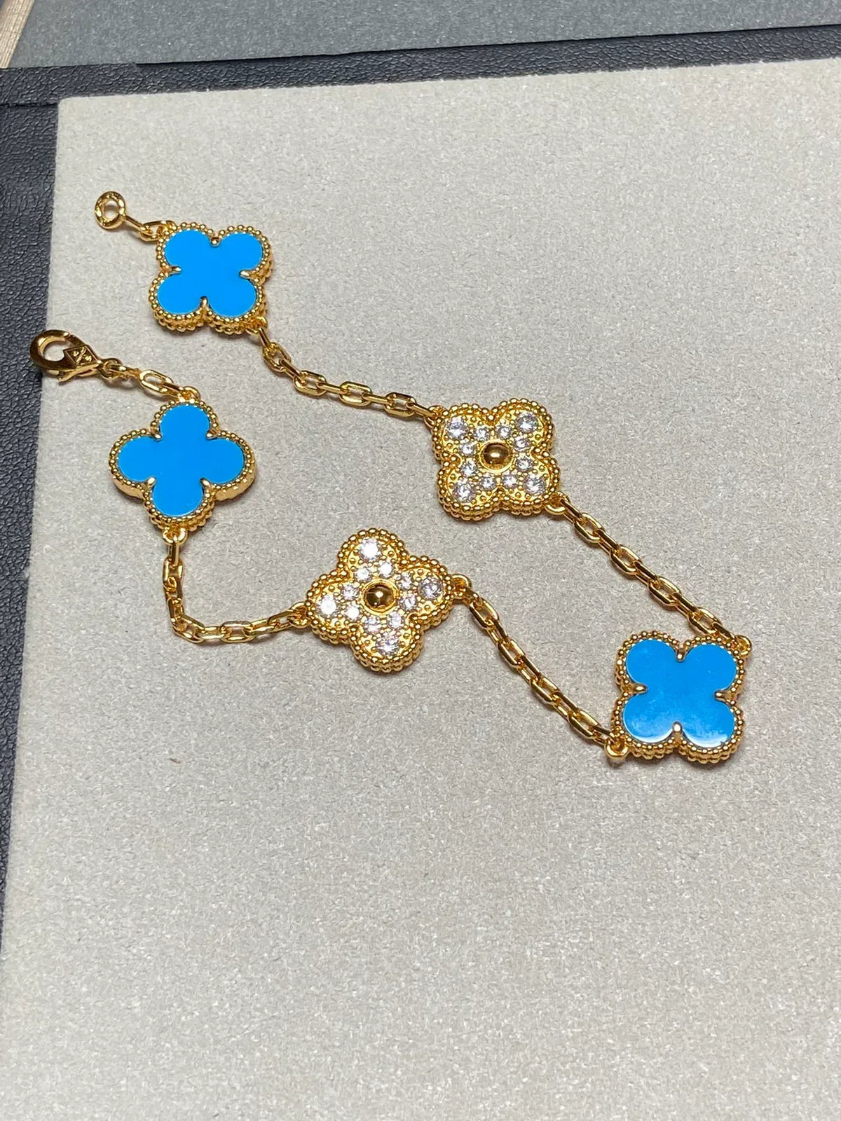 [MIRA]New CLOVER 5 MOTIF BLUE AGATE BRACELET COLLECTION