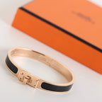 ??MIRA?¡¥HM KELLY BLACK BRACELET