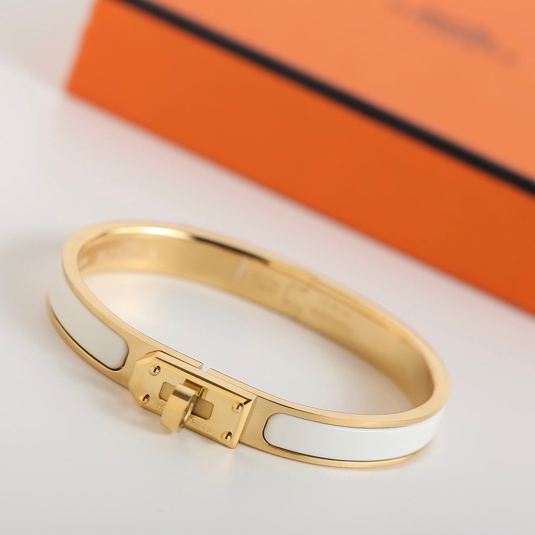 ??MIRA?¡¥HM KELLY WHITE BRACELET