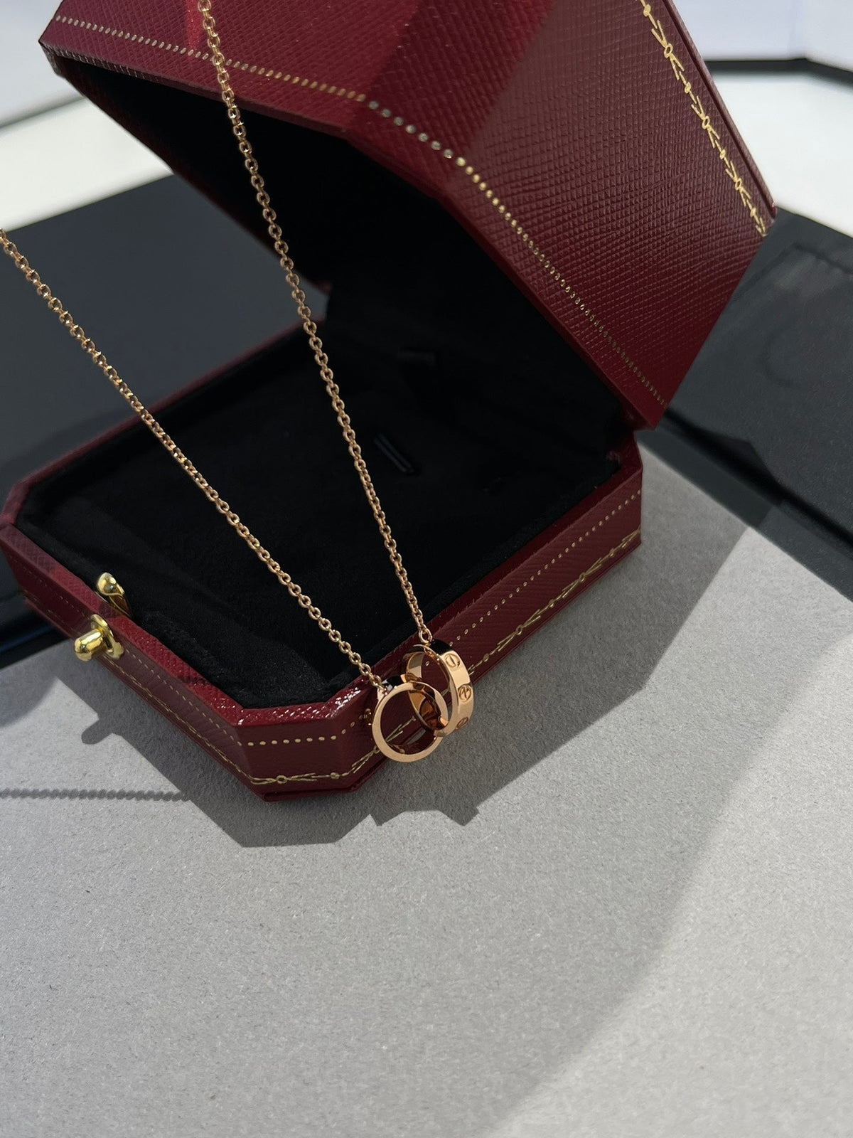 ??MIRA?¡¥LOVE NECKLACE DOUBLE RING PINK GOLD