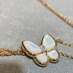 ??MIRA?¡¥BUTTERFLY MOP DIAMOND NECKLACE