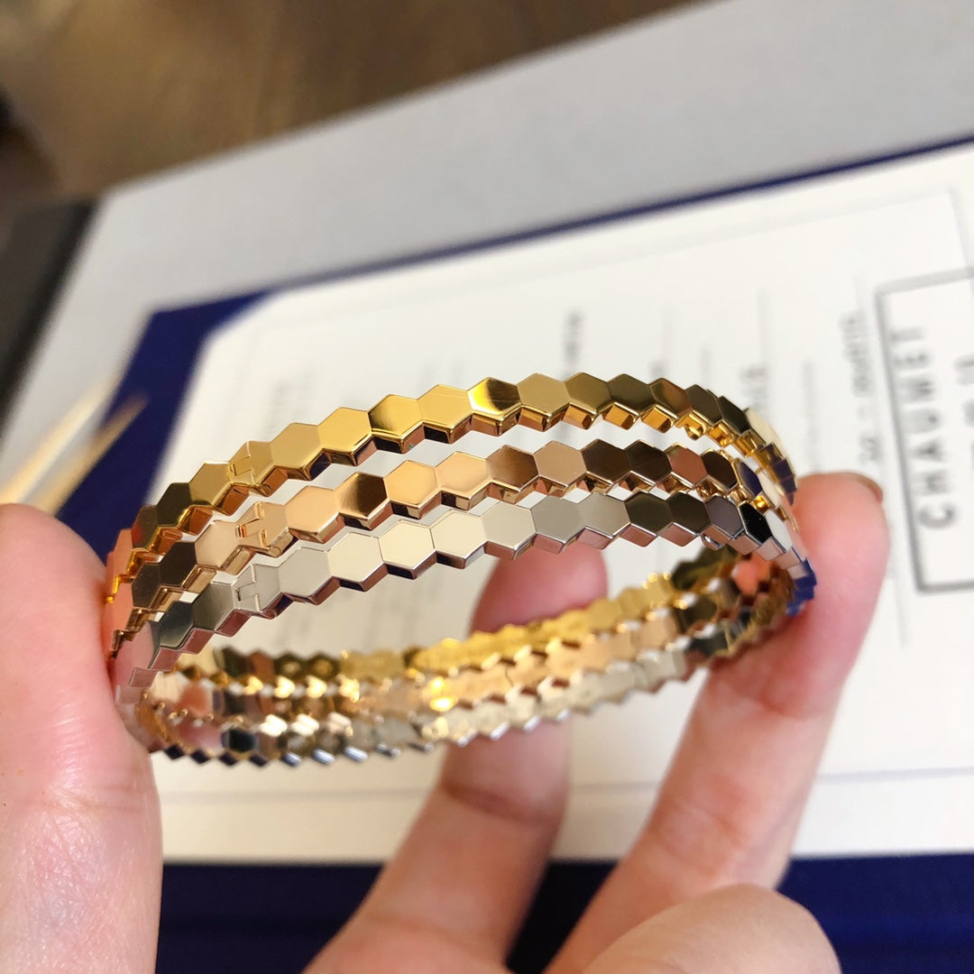 ??MIRA?¡¥BEE LOVE BRACELET