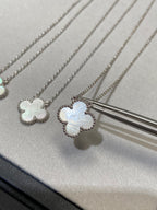??MIRA?¡¥CLOVER MEDIUM SILVER WHITE MOP NECKLACE