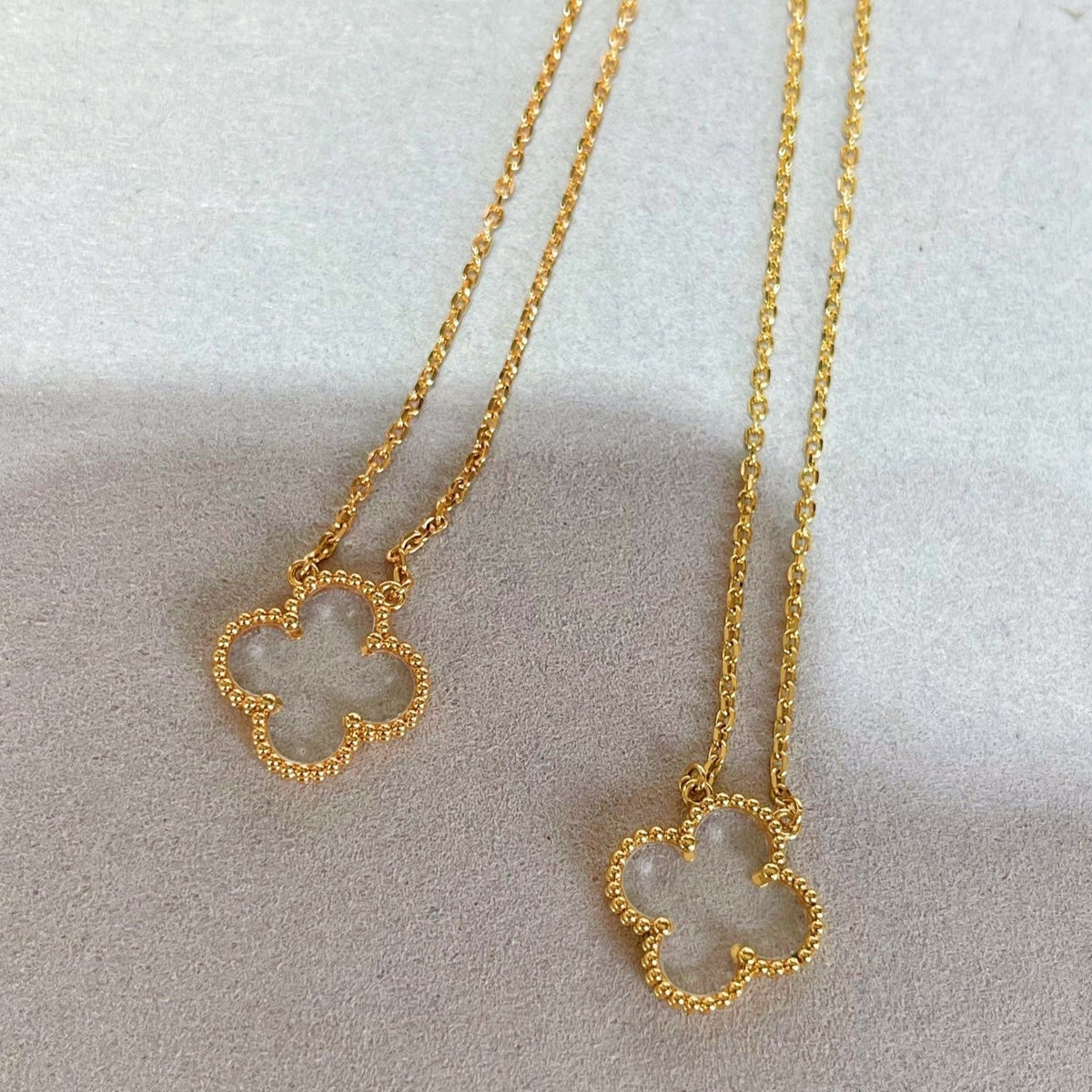 ??MIRA?¡¥CLOVER ROCK CRYSTAL ROSE GOLD NECKLACE
