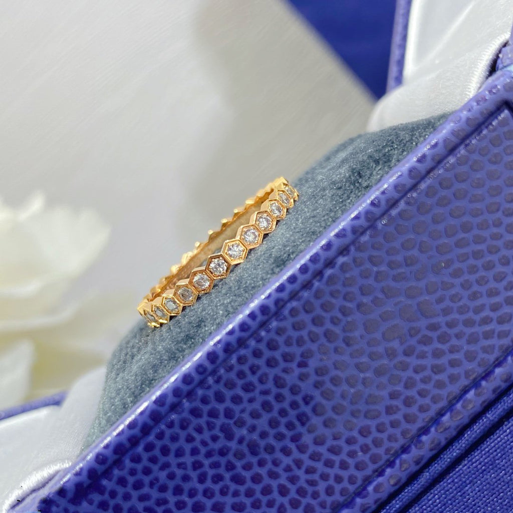 ??MIRA?¡¥BEE LOVE DIAMOND PAVED SMALL RING
