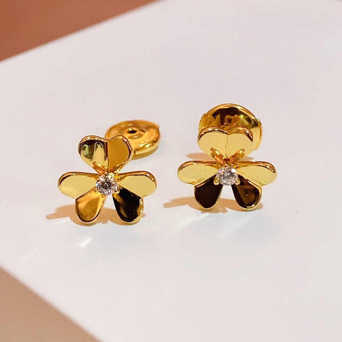 ??MIRA?¡¥FRIVOLE MINI FLOWER EARRINGS