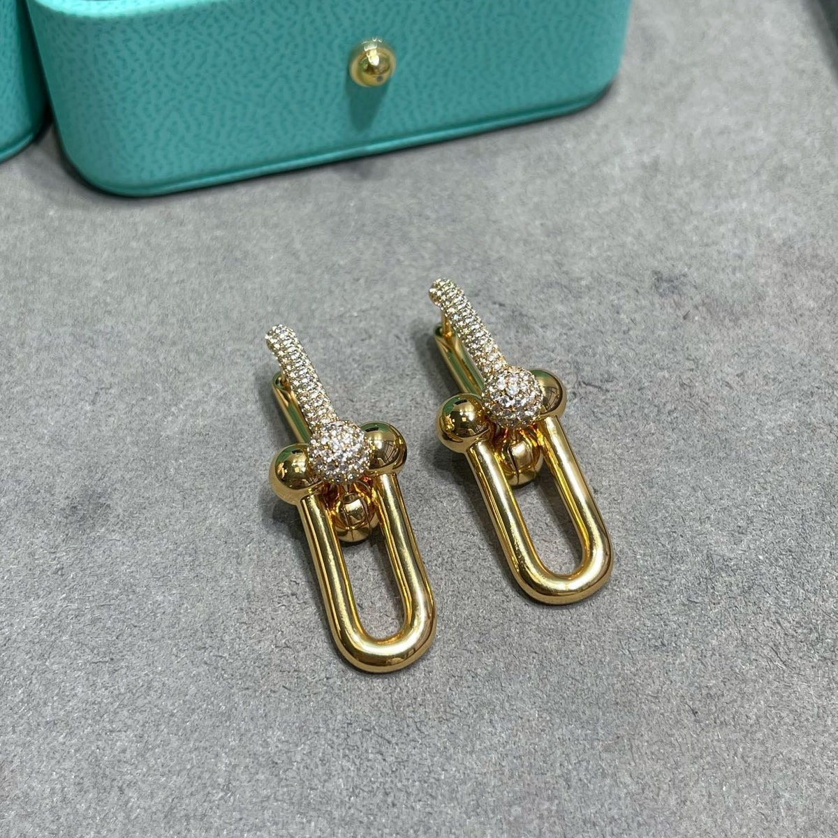 [MIRA] TF U-shaped diamond earrings