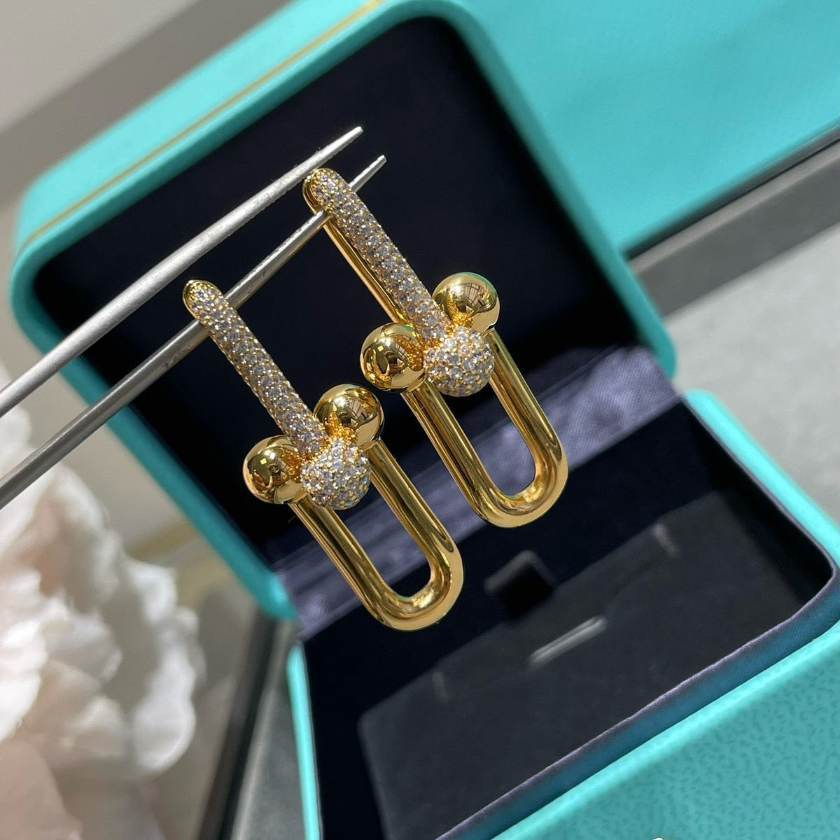 [MIRA] TF U-shaped diamond earrings