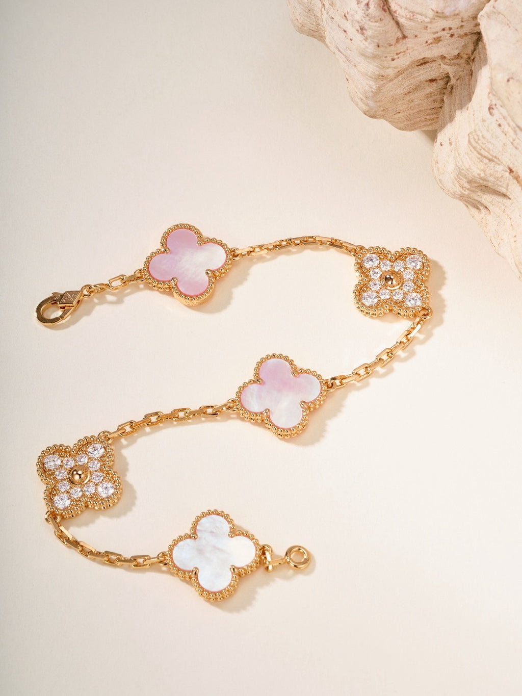[MIRA]New  CLOVER 5 MOTIFS  PINK MOP BRACELET COLLECTION