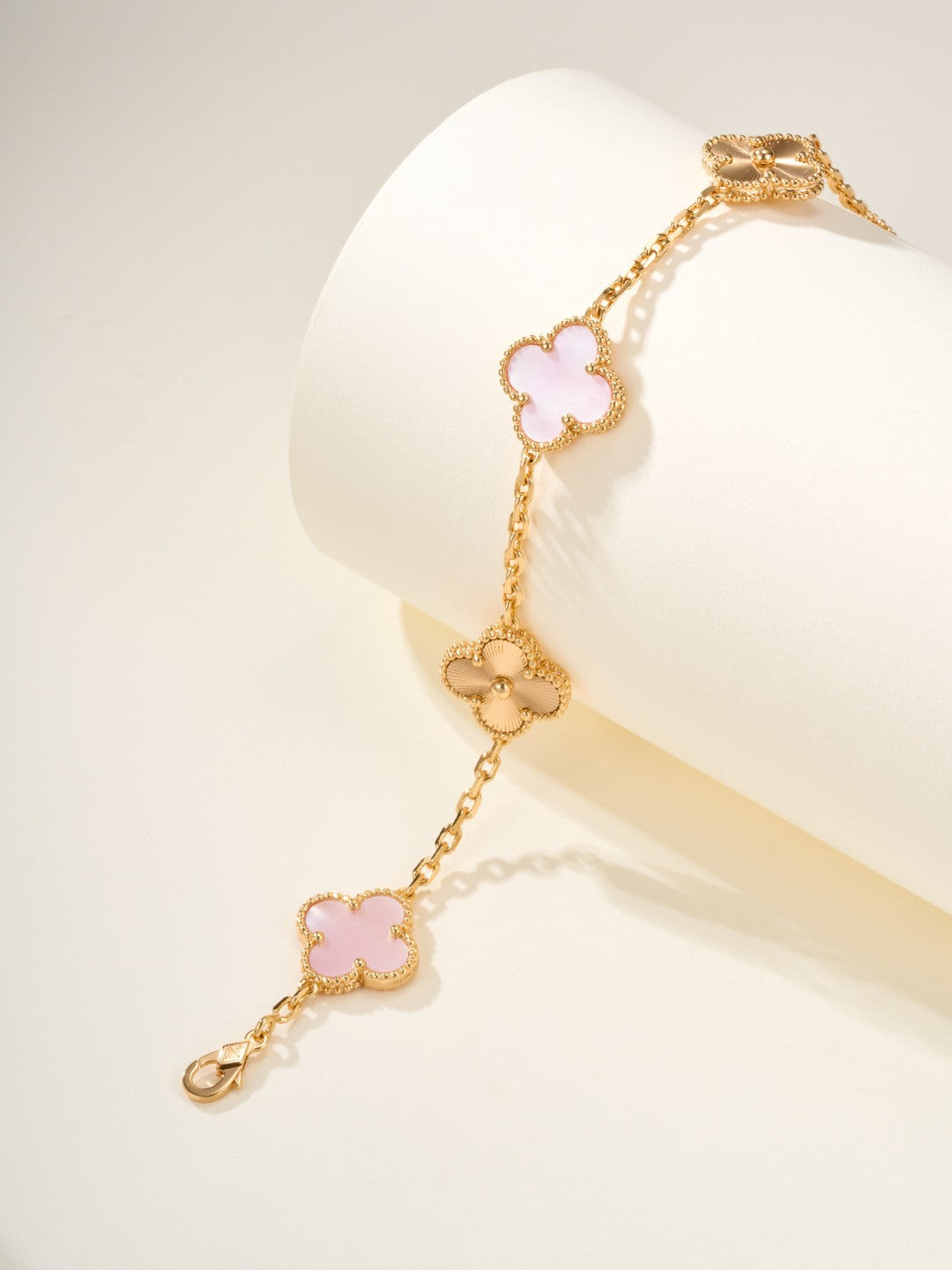 [MIRA]New  CLOVER 5 MOTIFS  PINK MOP BRACELET COLLECTION