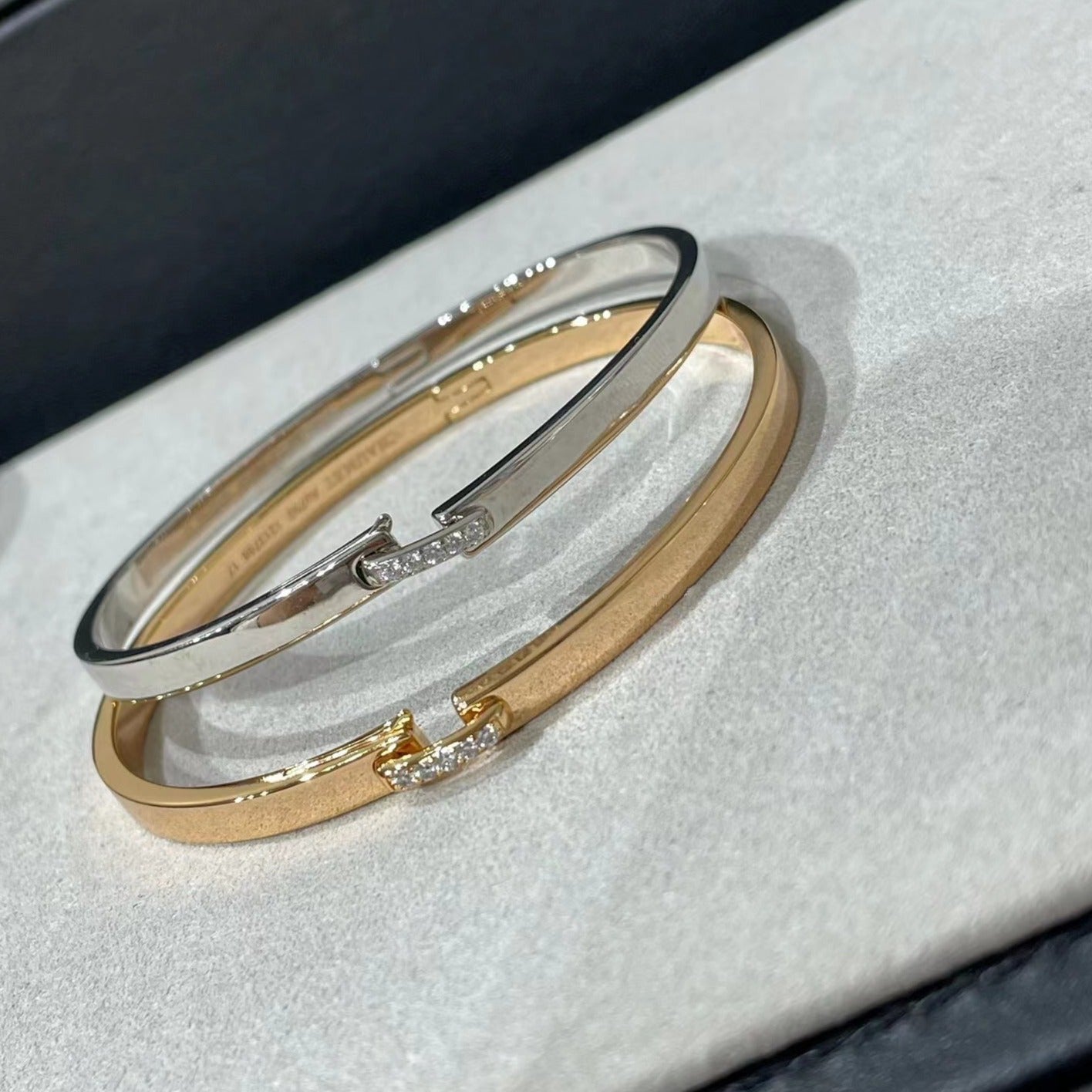 ??MIRA?¡¥LIENS EVIDENCE DIAMOND BRACELET