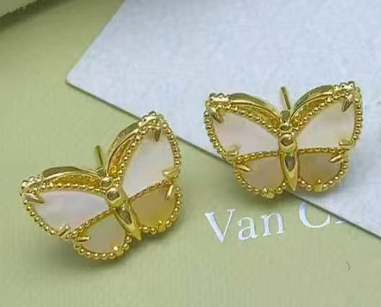 [MIRA] 26 NEW CLOVER LUCKY LIGHT YELLOW AND WHITE SET