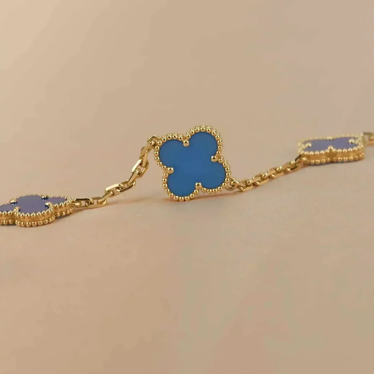 [MIRA]New CLOVER 5 MOTIF BLUE AGATE BRACELET COLLECTION