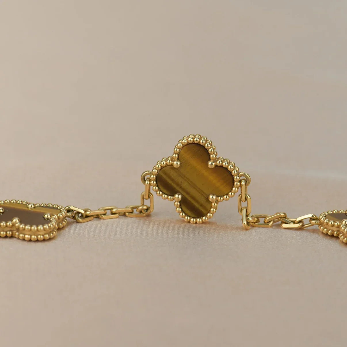 [MIRA]New  CLOVER 5 MOTIFS TIGER EYE BRACELET COLLECTION