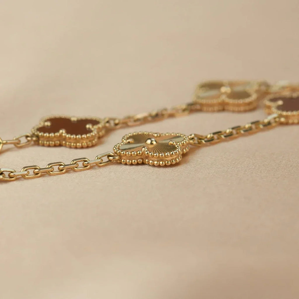[MIRA]New  CLOVER 5 MOTIF RED CORNELIAN BRACELET COLLECTION