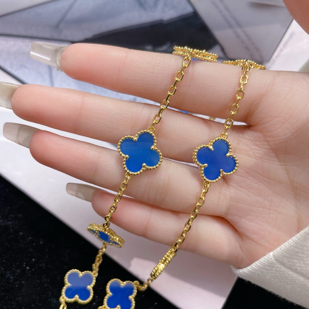 ??MIRA?¡¥CLOVER 10 MOTIFS BLUE AGATE NECKLACE