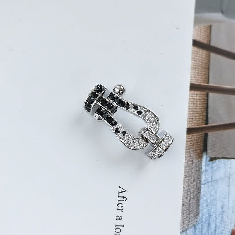 ??MIRA?¡¥FORCE LARGE HORSESHOE BLACK WHITE DIAMOND BRACELET ROSE GOLD