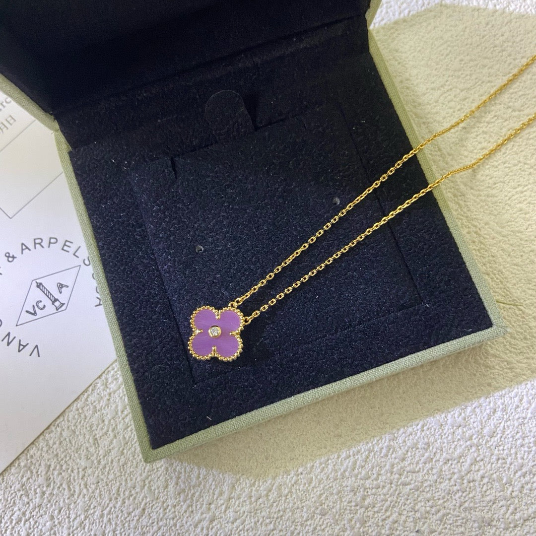 ??MIRA?¡¥CLOVER 15MM DIAMOND  PURPLE VIOLET NECKLACE
