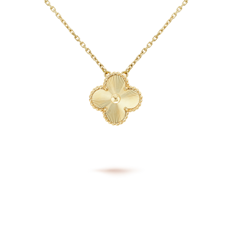 ??MIRA?¡¥CLOVER 15MM LASER NECKLACE