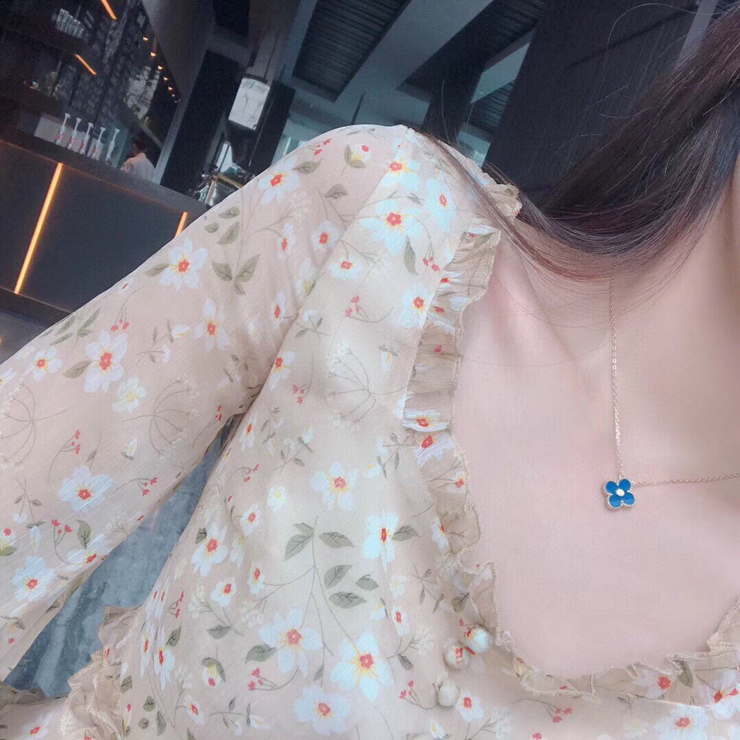 ??MIRA?¡¥CLOVER 15MM DIAMOND AND BLUE AGATE NECKLACE