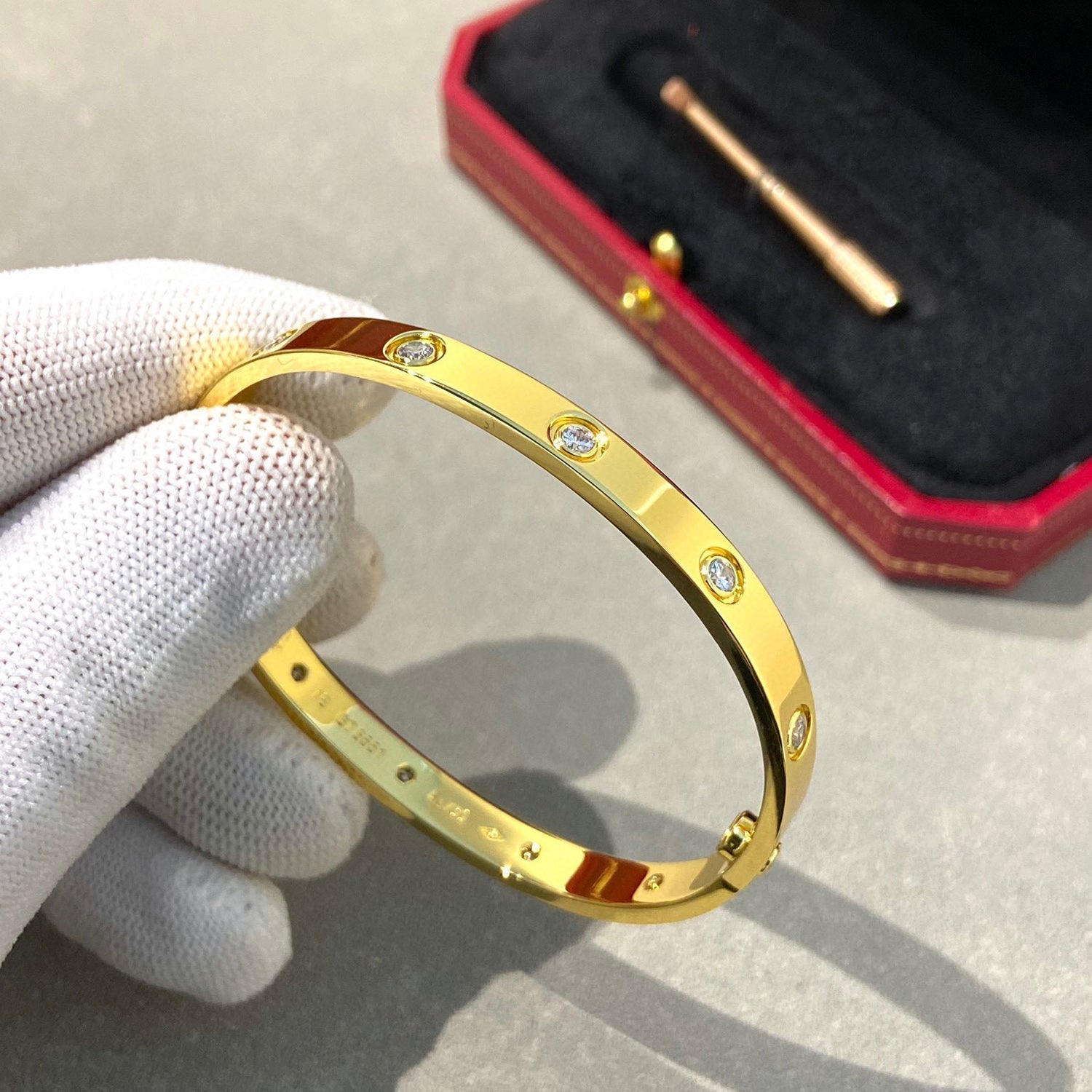 ??MIRA?¡¥LOVE BRACELET 6.1MM 10 DIAMONDS
