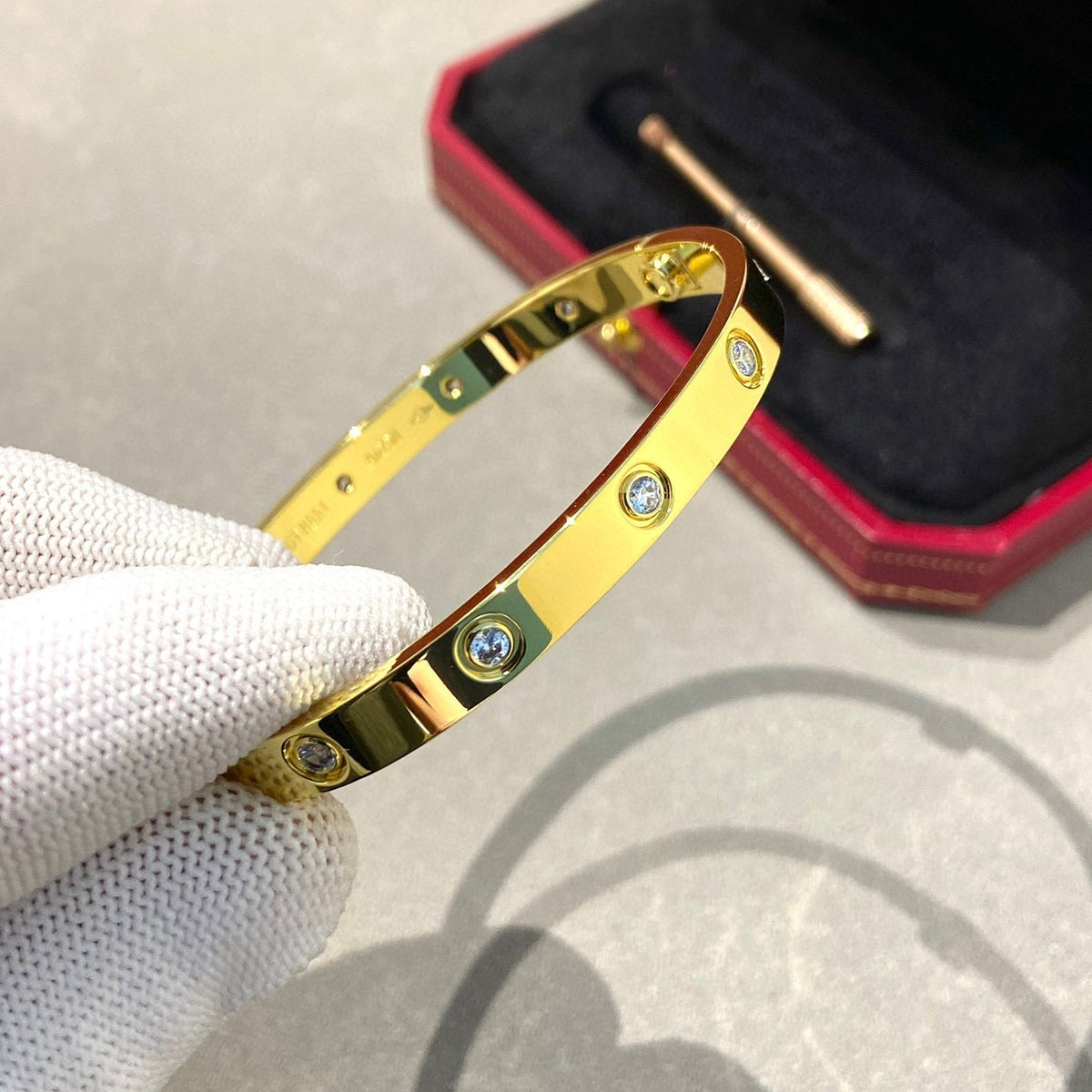 ??MIRA?¡¥LOVE BRACELET 6.1MM 10 DIAMONDS