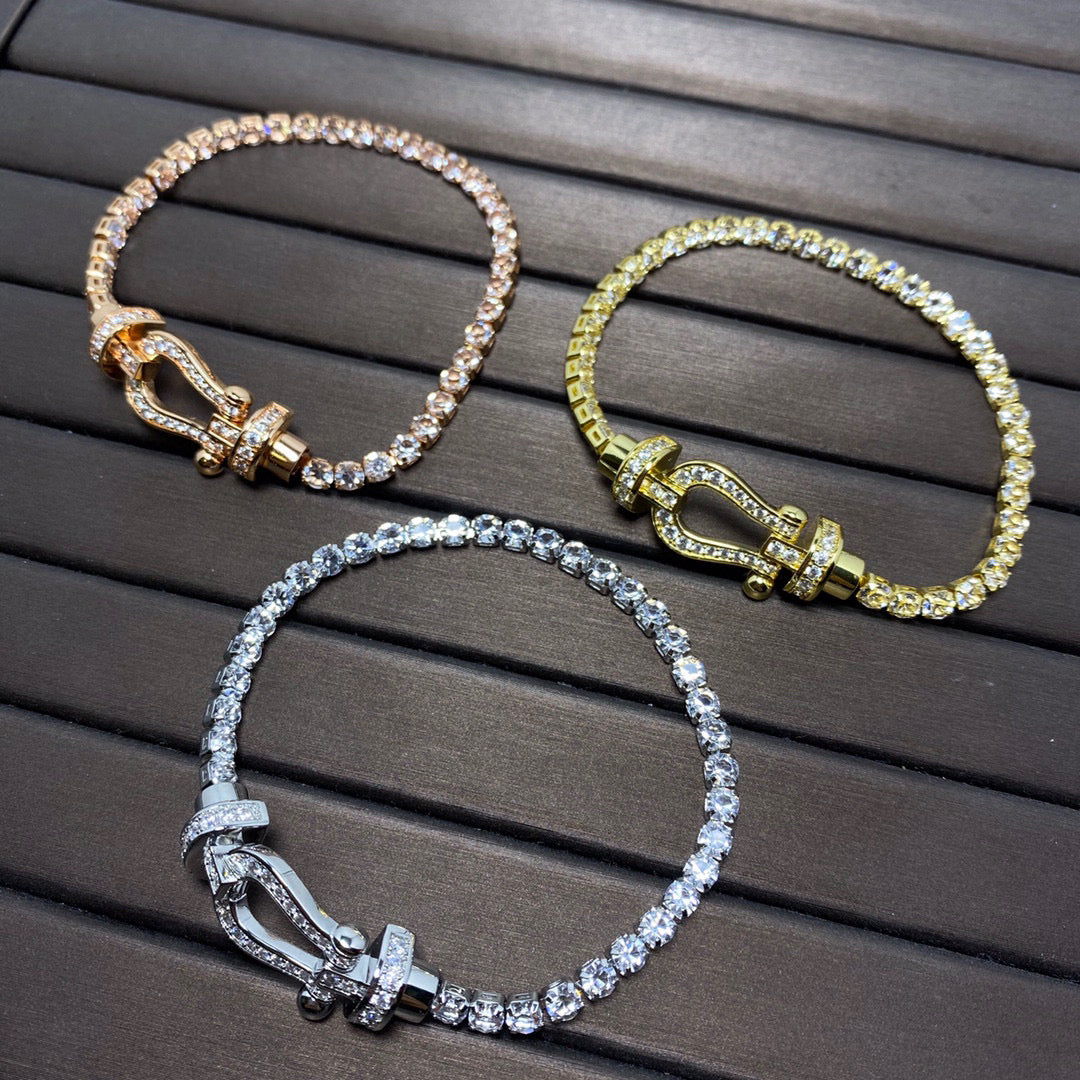 ??MIRA?¡¥FORCE  HORSESHOE  DIAMOND TENNIS BRACELET