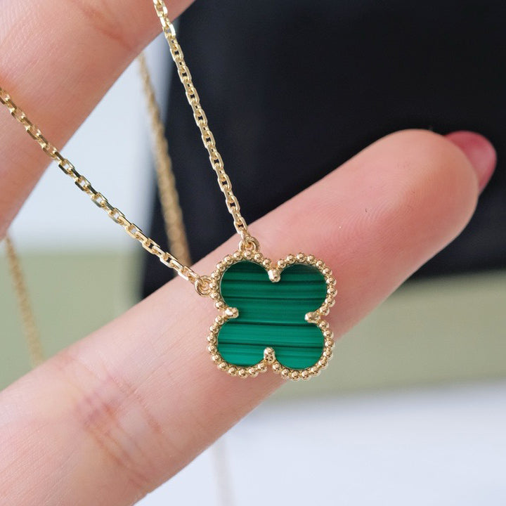 ??MIRA?¡¥CLOVER 15MM MALACHITE SINGLE FLOWER  NECKLACE