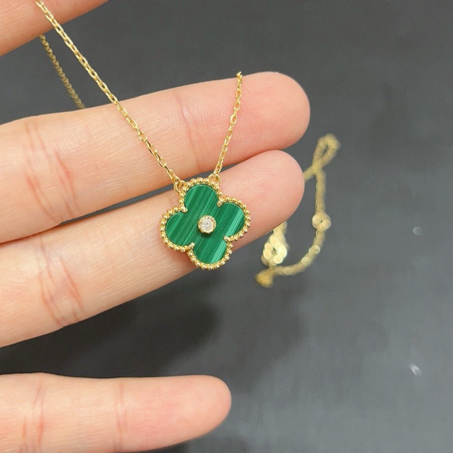 ??MIRA?¡¥CLOVER 15MM DIAMOND TURQUOISE NECKLACE
