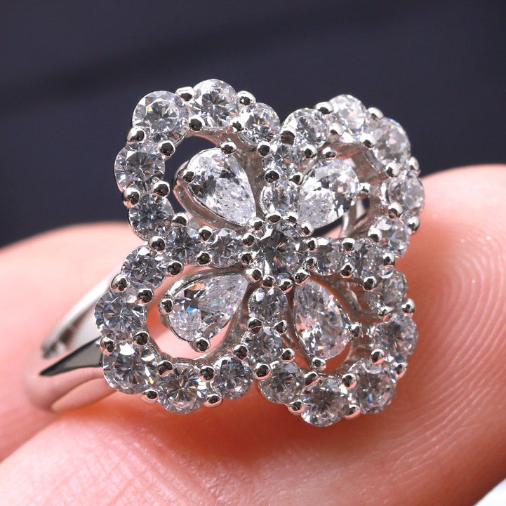 ??MIRA?¡¥LOOP RING FULL MOTIF DIAMOND 16MM SILVE