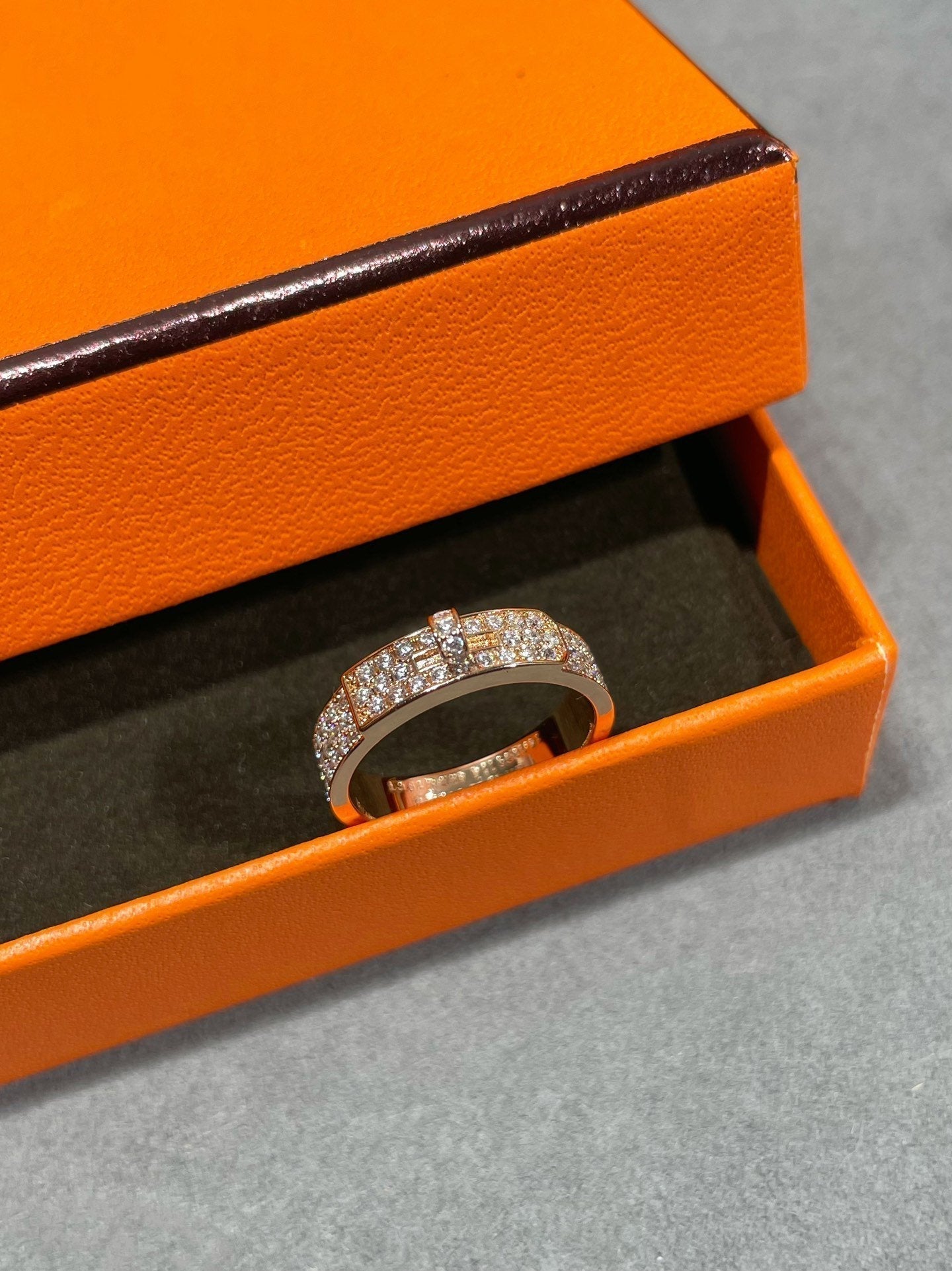 ??MIRA?¡¥KELLY PINK GOLD DIAMOND RING