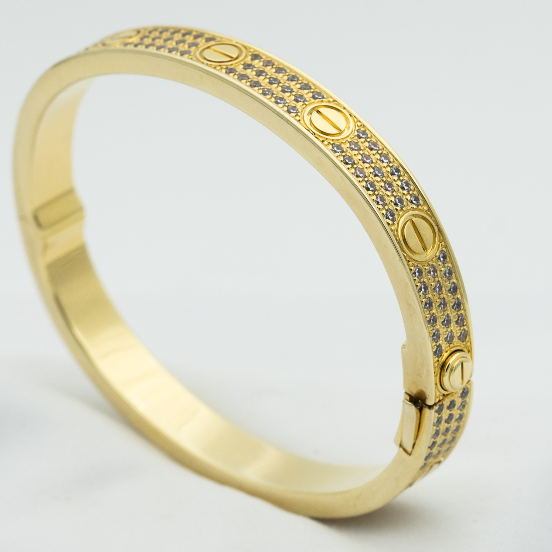 ??MIRA?¡¥LOVE BRACELET 6.1MM DIAMOND-PAVED