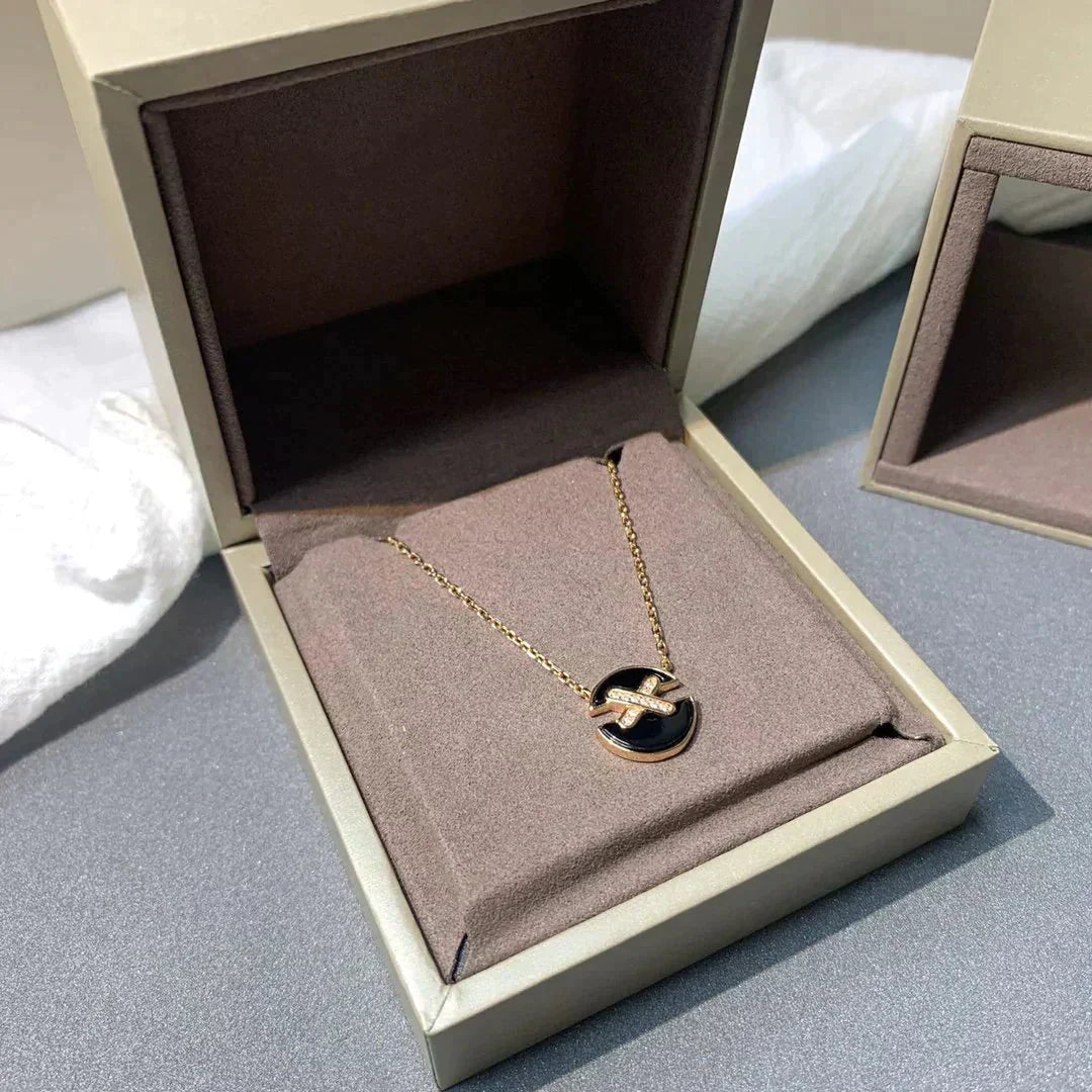 ??MIRA?¡¥JEUX DE ROSE GOLD DIAMOND NECKLACE