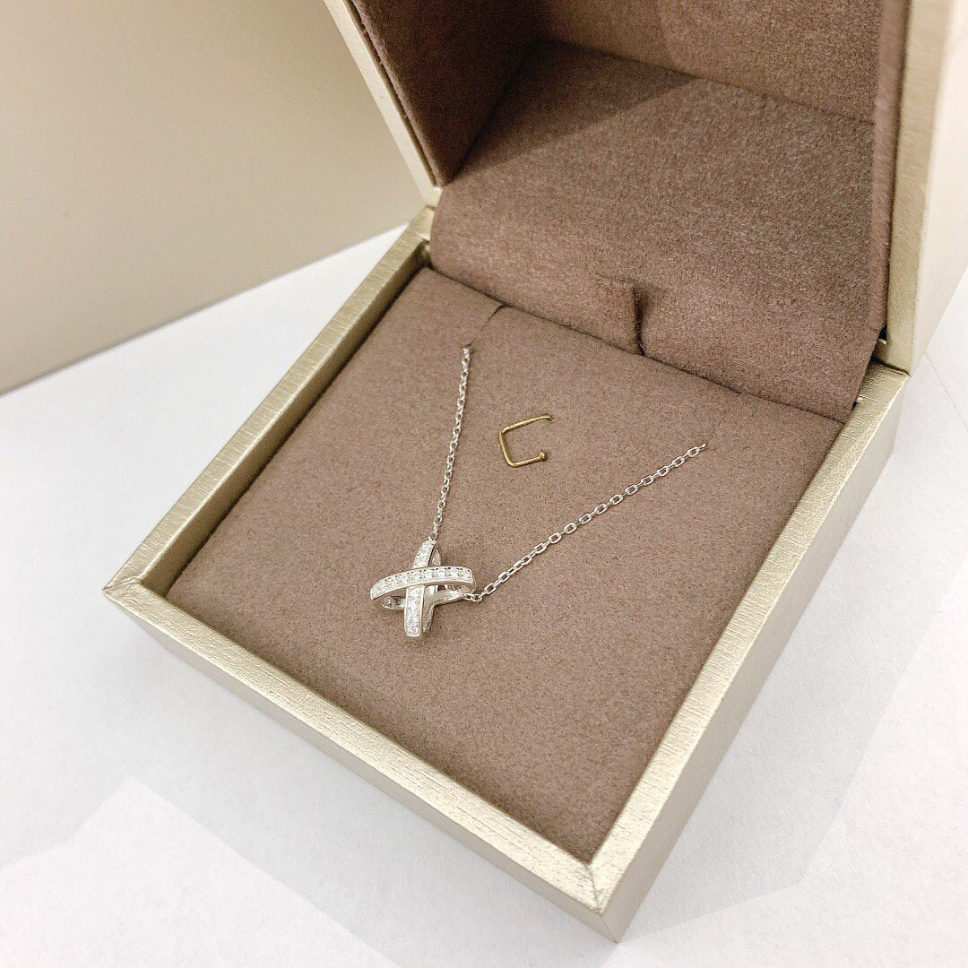 ??MIRA?¡¥JEUX DE DIAMOND NECKLACE